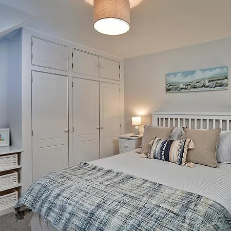 Finest Retreats - Old Salt Loft Apartment